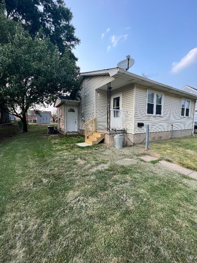 property at 920 Homberg Ave