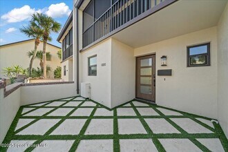 201 Fifth Ave in Melbourne Beach, FL - Building Photo - Building Photo
