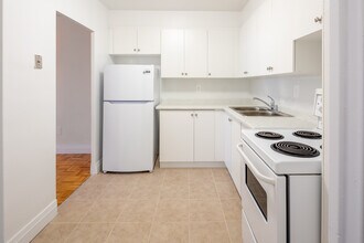2550 Kingston in Toronto, ON - Building Photo - Interior Photo