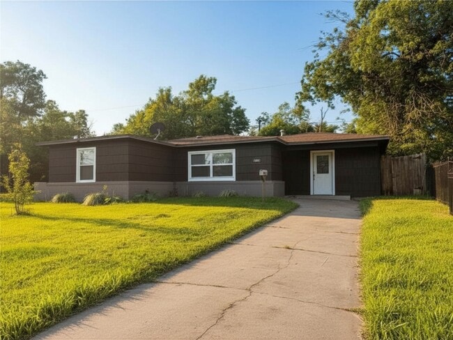 property at 5222 Northridge Dr