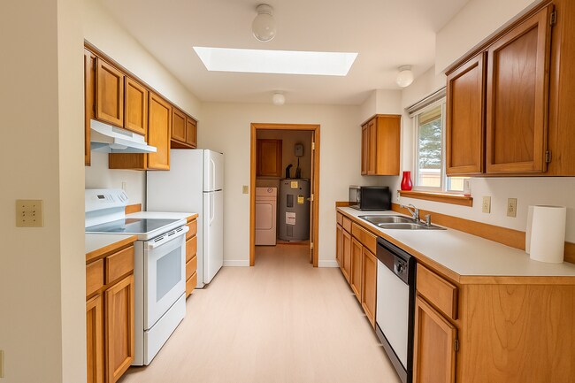 22428 S Prairie Rd E in Bonney Lake, WA - Building Photo - Building Photo