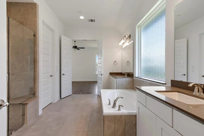 112 Crimson Sky Ct in Dripping Springs, TX - Building Photo - Building Photo