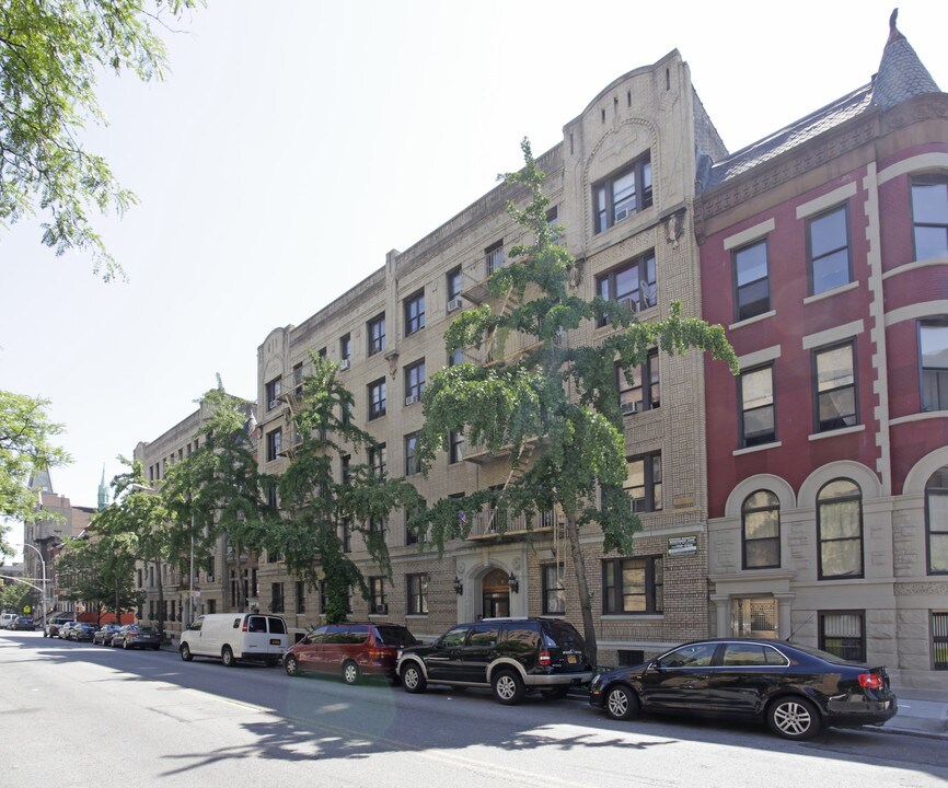 78-86 Edgecombe Ave in New York, NY - Building Photo