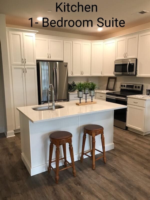 The Residences at St. Joseph Court in Levittown, PA - Foto de edificio - Building Photo