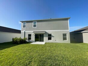 14773 Summer Br Dr in Lithia, FL - Building Photo - Building Photo
