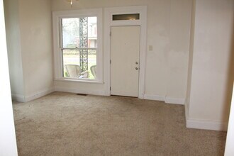 621 N King St, Unit 1 in Xenia, OH - Building Photo - Building Photo