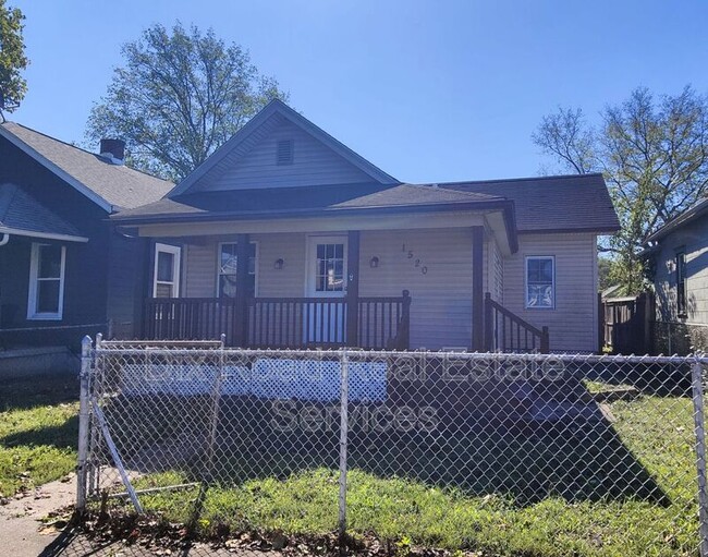 1520 Lawn Ave in Middletown, OH - Building Photo - Building Photo