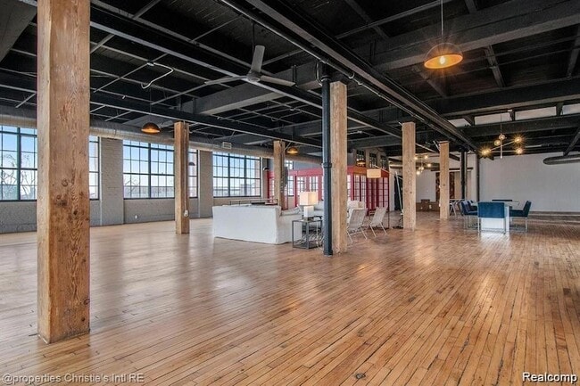1535 Sixth St, Unit 5 in Detroit, MI - Foto de edificio - Building Photo