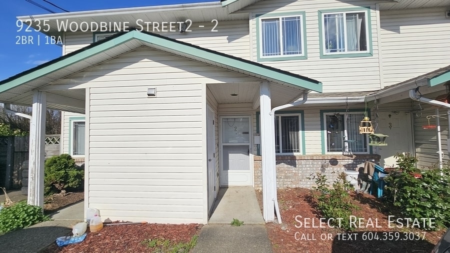 9235 Woodbine St in Chilliwack, BC - Building Photo