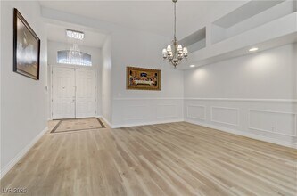 7215 N Buttons Ridge Dr in Las Vegas, NV - Building Photo - Building Photo