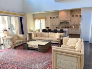 4642 Devon St in Houston, TX - Building Photo - Building Photo