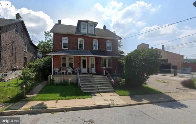 106 Walnut St