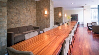 800 6th Ave in New York, NY - Building Photo - Building Photo