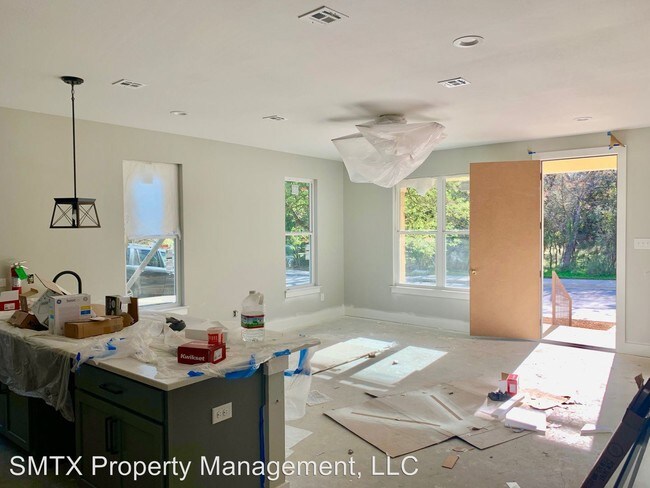 918 N LBJ Dr in San Marcos, TX - Building Photo - Building Photo