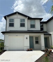 4221 Caterina Ct in North Fort Myers, FL - Building Photo