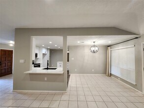 8327 Bird Run Dr in Missouri City, TX - Building Photo - Building Photo