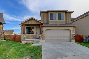 2801 W Bear Ridge Way in Lehi, UT - Building Photo