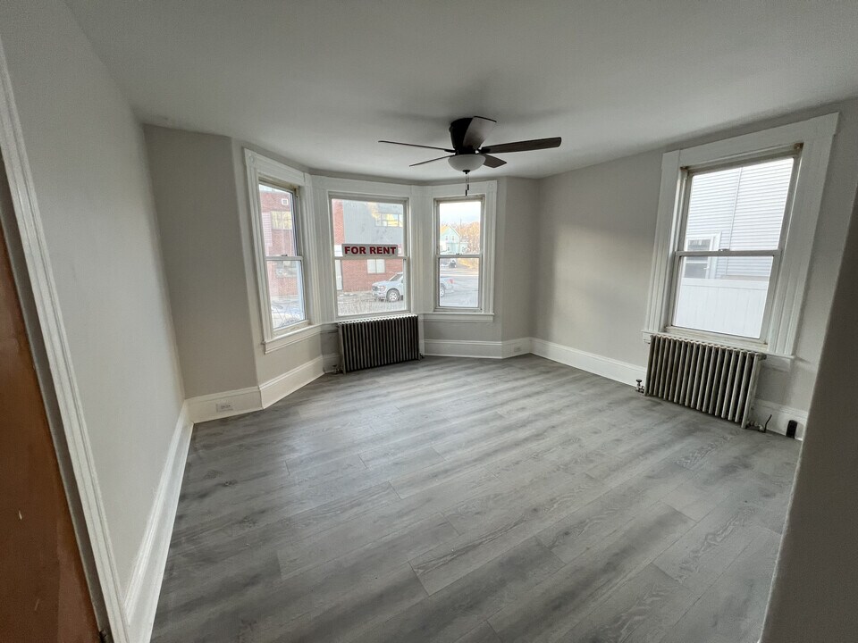 119 Joliette St in Manchester, NH - Building Photo