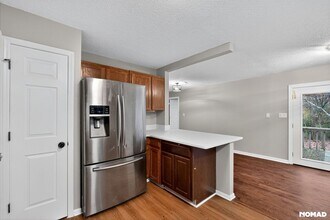 9915 Lottie Ln in Charlotte, NC - Foto de edificio - Building Photo