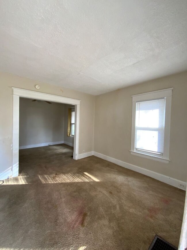 1810 Marine St in South Bend, IN - Building Photo - Building Photo