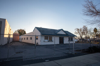 788-796 San Antonio Rd in Palo Alto, CA - Building Photo - Building Photo