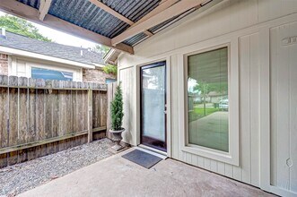 6018 Berendo St in Houston, TX - Building Photo - Building Photo