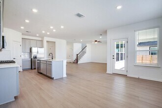 429 Foresail Rd in Leander, TX - Building Photo - Building Photo