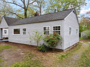 948 Halsey Ln in Richmond, VA - Foto de edificio - Building Photo