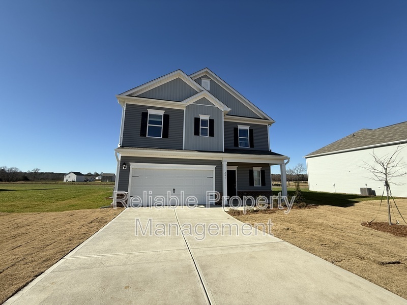 206 Bicentennial Blvd in Smithfield, NC - Building Photo