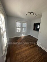 2025 E London Square in Toledo, OH - Building Photo - Building Photo