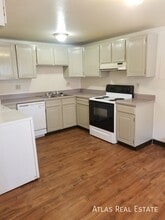 2912 Sage St in Colorado Springs, CO - Building Photo - Building Photo