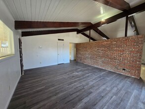 807 Deborah Dr in Roswell, NM - Building Photo - Building Photo