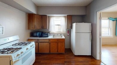 373 West Ave in Rochester, NY - Building Photo - Building Photo