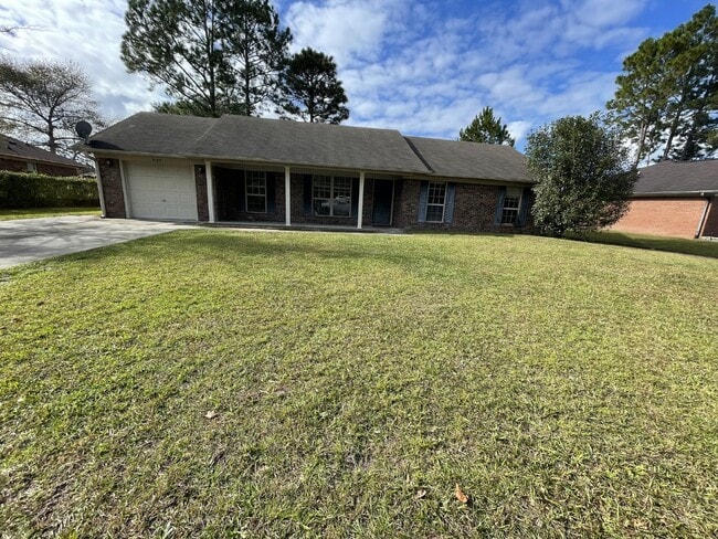 property at 2125 Walberg Dr