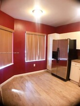 8253 SW 29th St in Miramar, FL - Building Photo - Building Photo