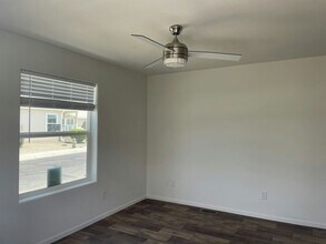 1639 E Charleston Ave in Phoenix, AZ - Building Photo - Building Photo