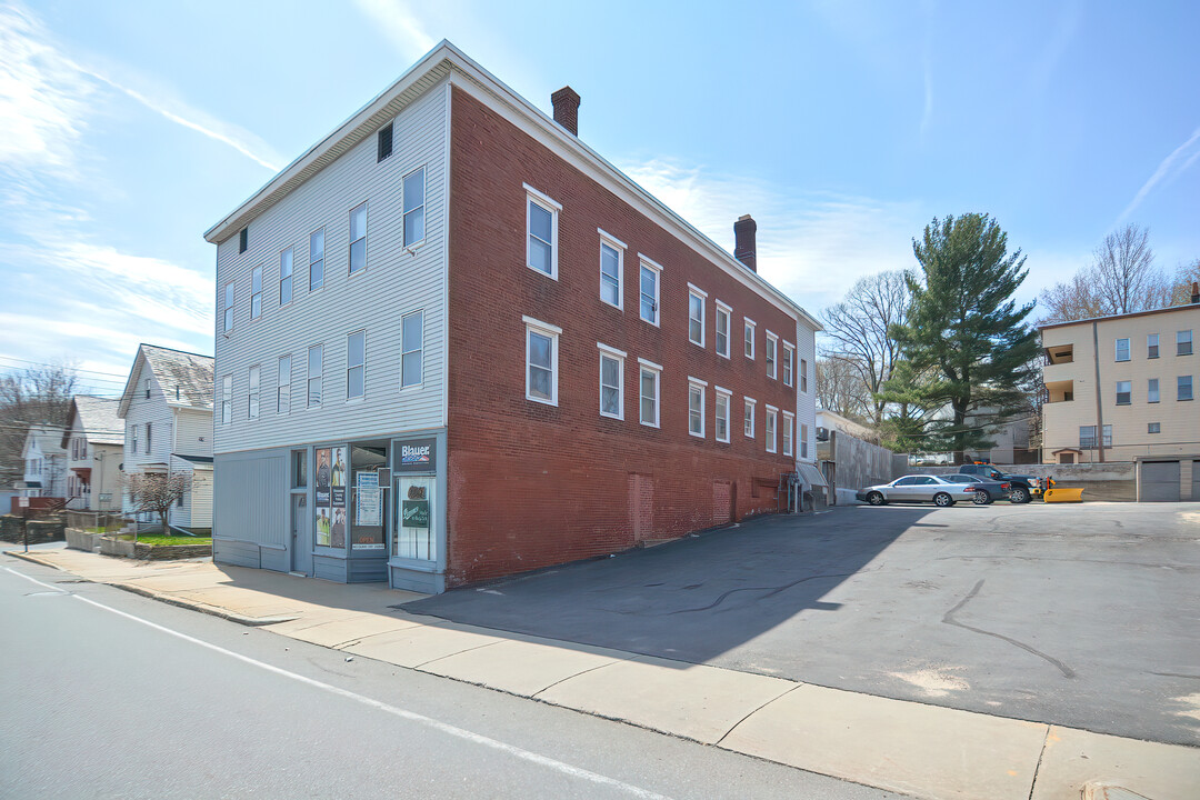 405 Water St in Fitchburg, MA - Building Photo