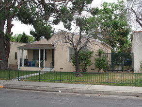 5749-5753 1/2 Fair Ave. in North Hollywood, CA - Building Photo - Building Photo