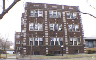 621 E 89th Pl in Chicago, IL - Building Photo