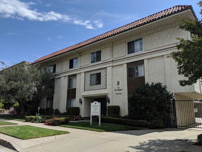 The San Rafael Apartments in South Pasadena, CA - Building Photo - Building Photo