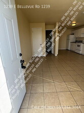 1239 E Bellevue Rd in Atwater, CA - Building Photo - Building Photo