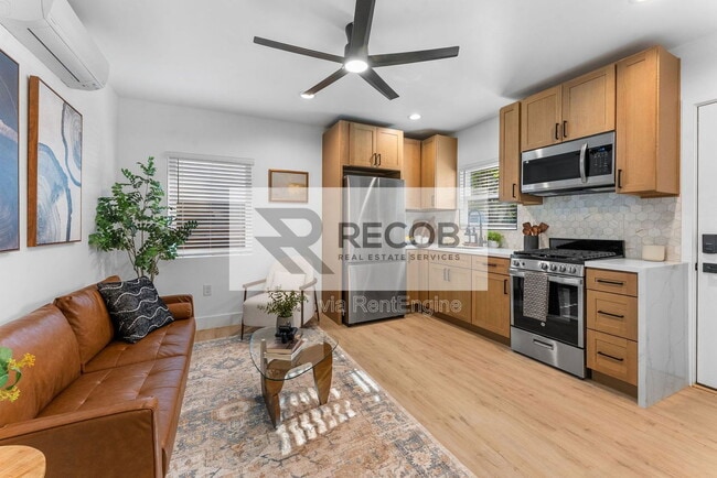 6730 Mohawk St in San Diego, CA - Building Photo - Building Photo