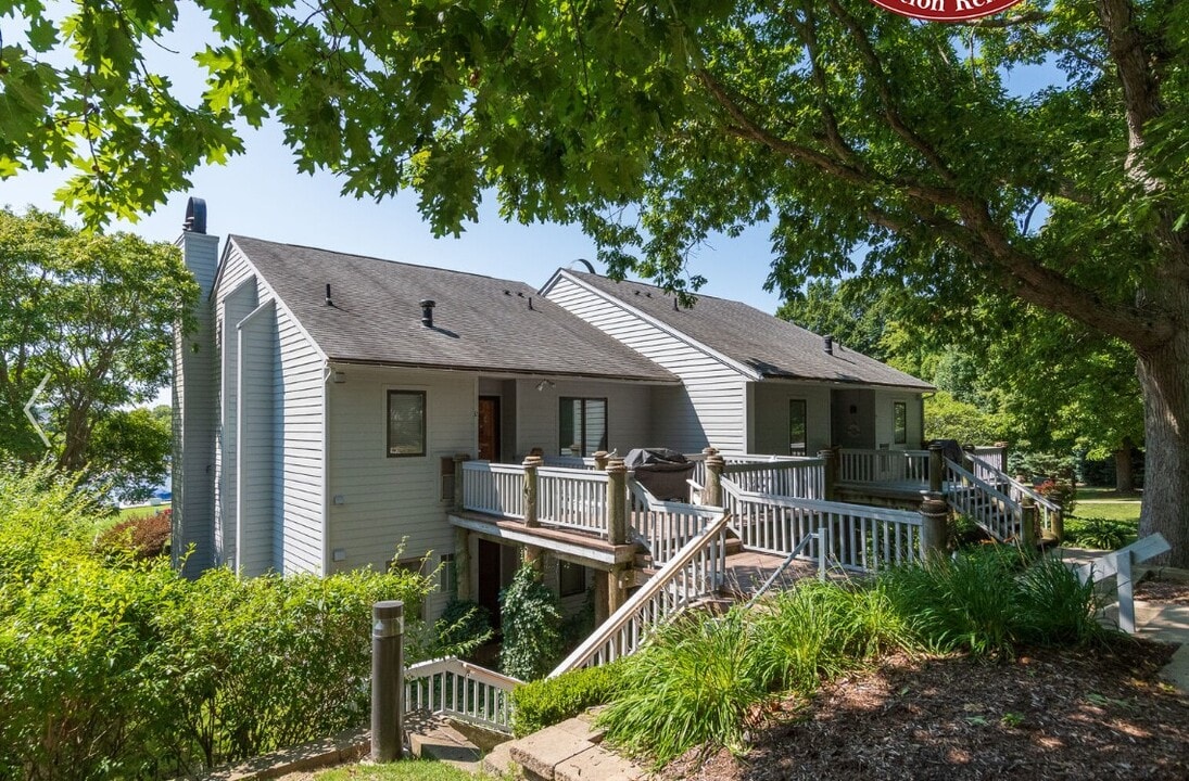 230 Oak St, Unit 13 Good Vibes on River in South Haven, MI - Building Photo