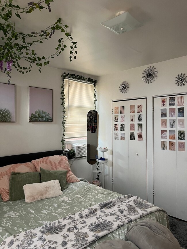 3209 Ward St, Unit 1