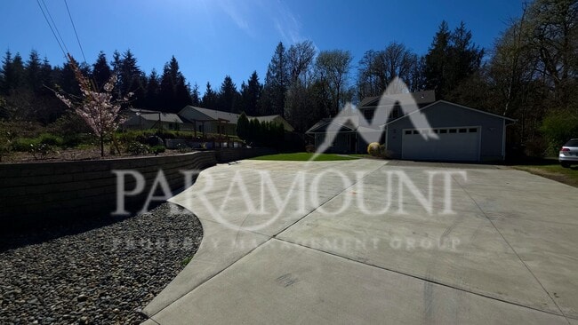 1536 Puget Dr E in Port Orchard, WA - Building Photo - Building Photo