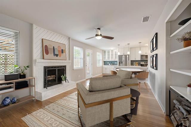 9811 Kingsman Dr in Dallas, TX - Building Photo - Building Photo