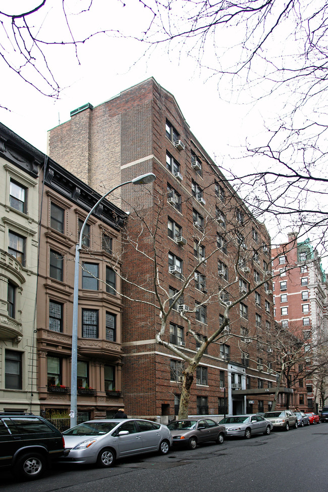 15 W 75th St in New York, NY - Building Photo - Building Photo