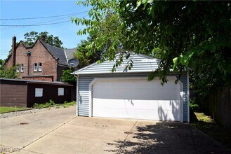 9913 Foster Ave in Bratenahl, OH - Building Photo - Building Photo