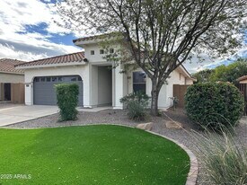 2653 E Canyon Creek Dr in Gilbert, AZ - Building Photo