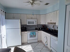 13100 S McCall Rd in Port Charlotte, FL - Building Photo - Building Photo